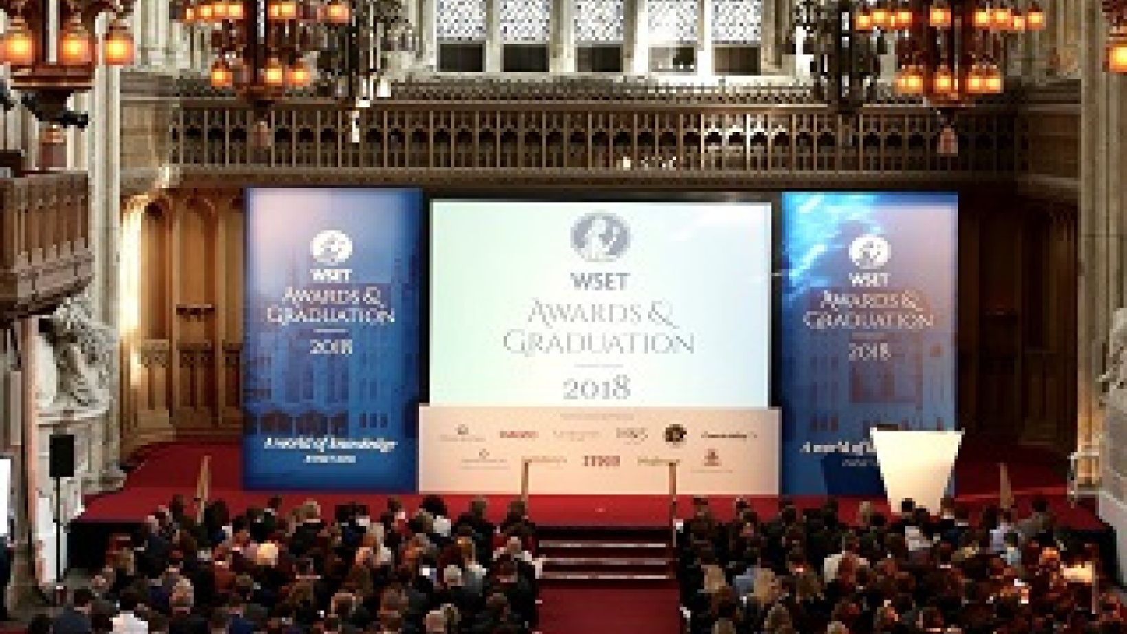 WSET Awards and Graduation 2018 Credit Ede and Ravenscroft cropped