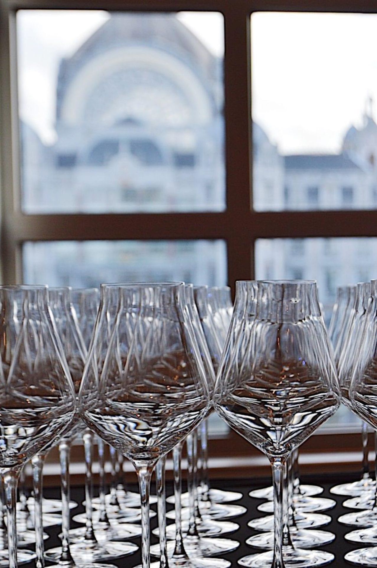 World Best Sommelier Llewellyn Lambert Hospitality Hedonist6 B1 F12 C3 A35 B 4 B4 D 830 B 5 E2 B97 F07676