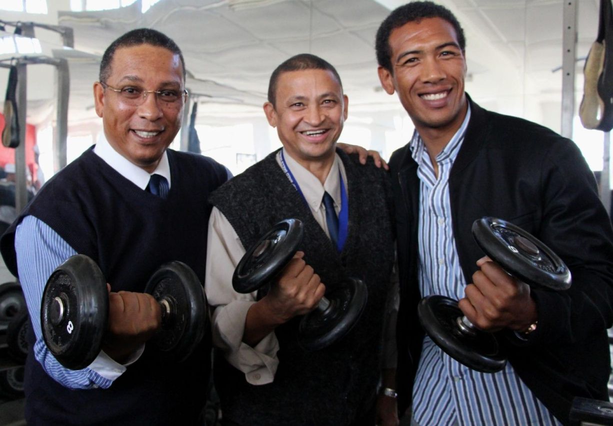 Dr Ivan Meyer Principal of Bishop Lavis High School Mr Kevin Sonn and Future Crew Ambassador Ashwin Willemse opened a gym at Bishop Lavis High School back in 2013
