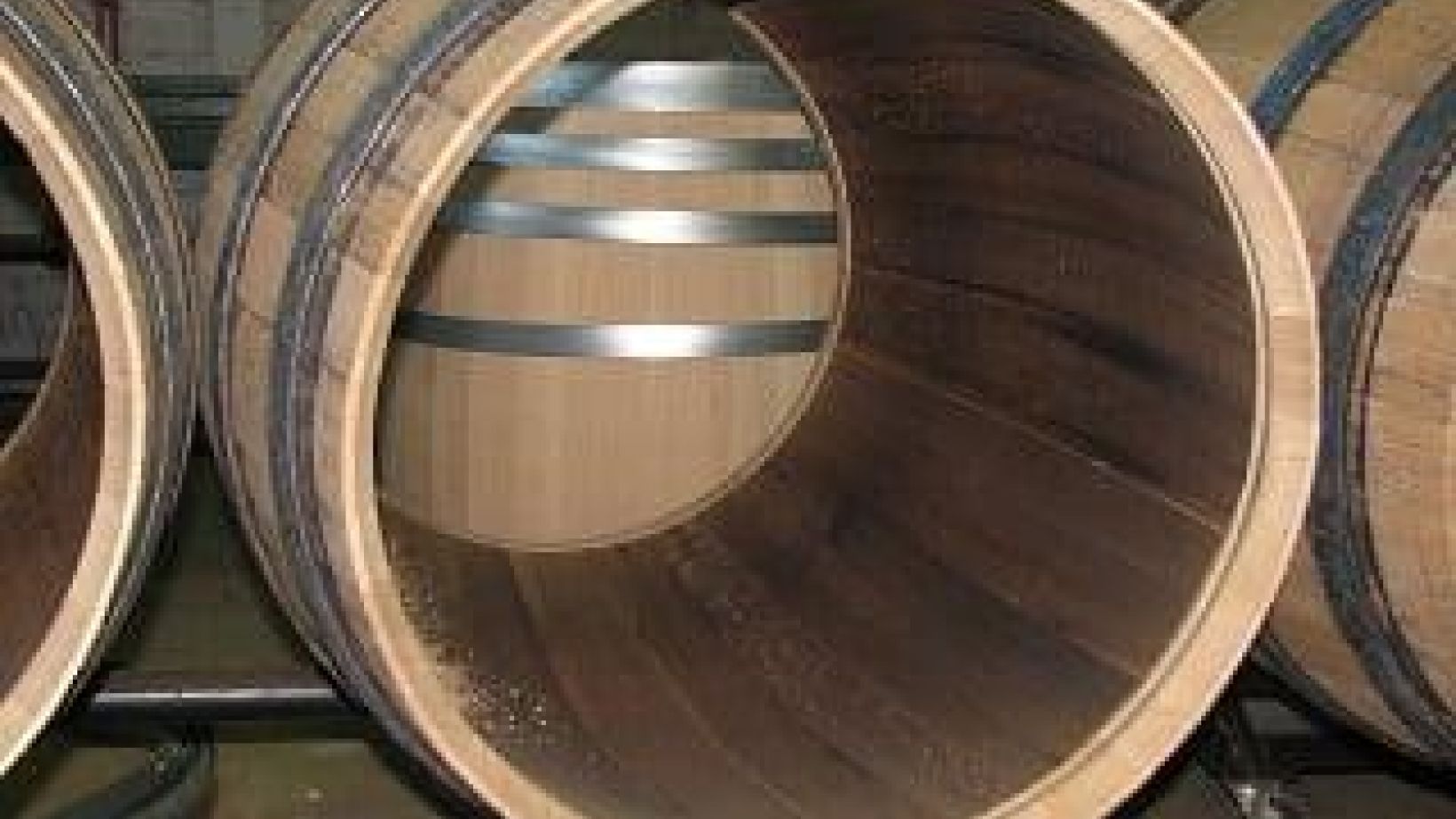 Wyn in hout hout in wyn