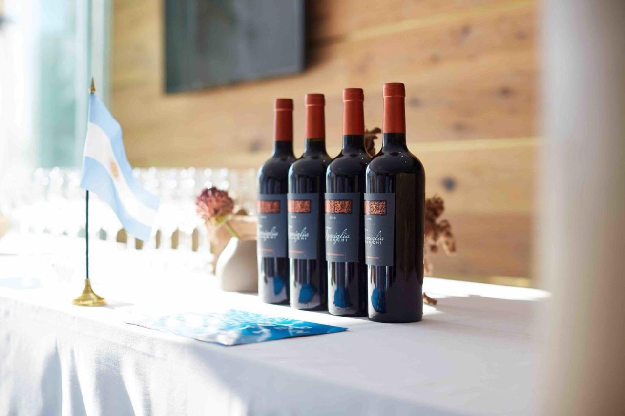 PH Arg Wine Tasting3956