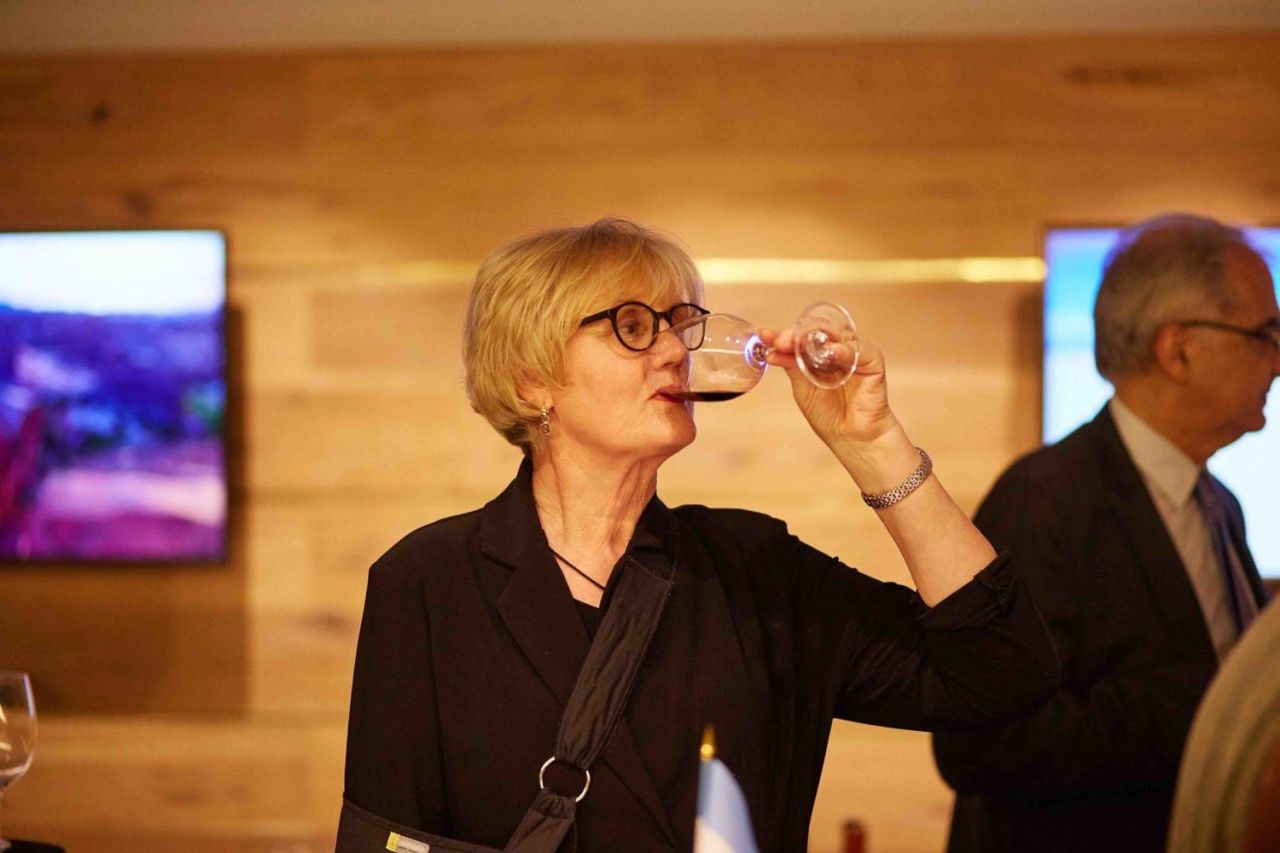 PH Arg Wine Tasting4051