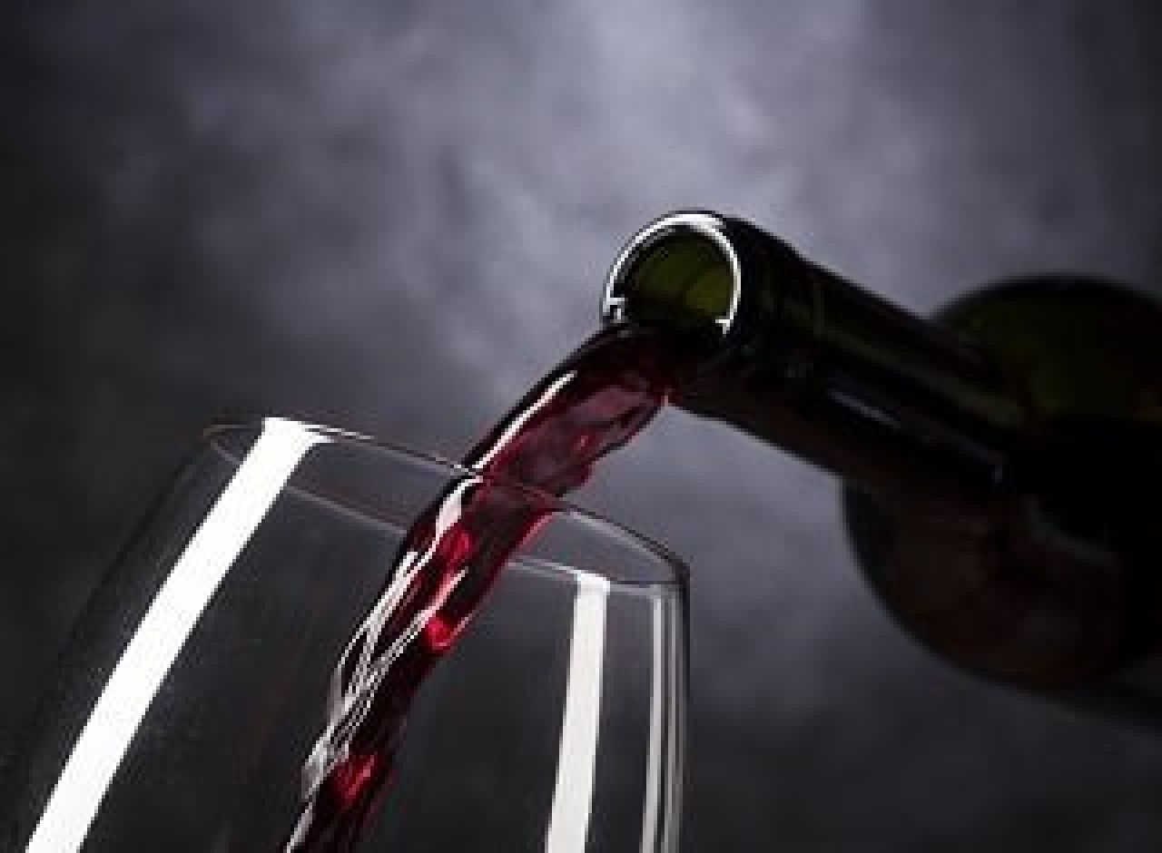 Impact of local site inter seasonal weather variability Wine Pixabay
