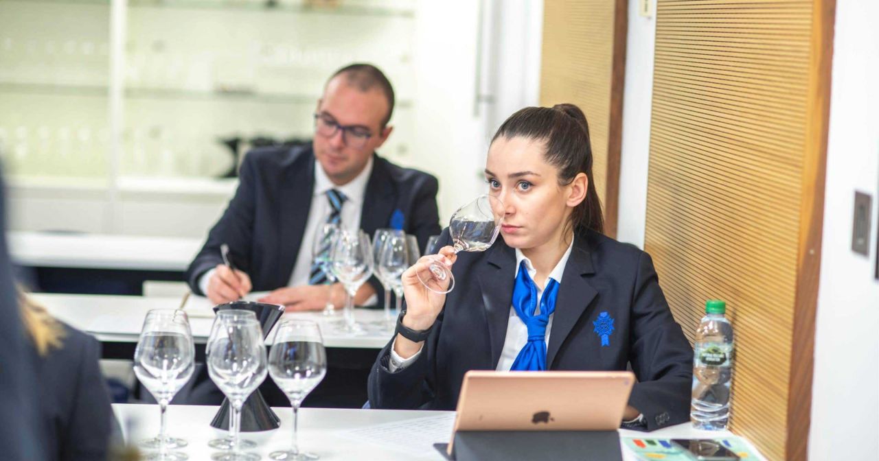 Social wine class