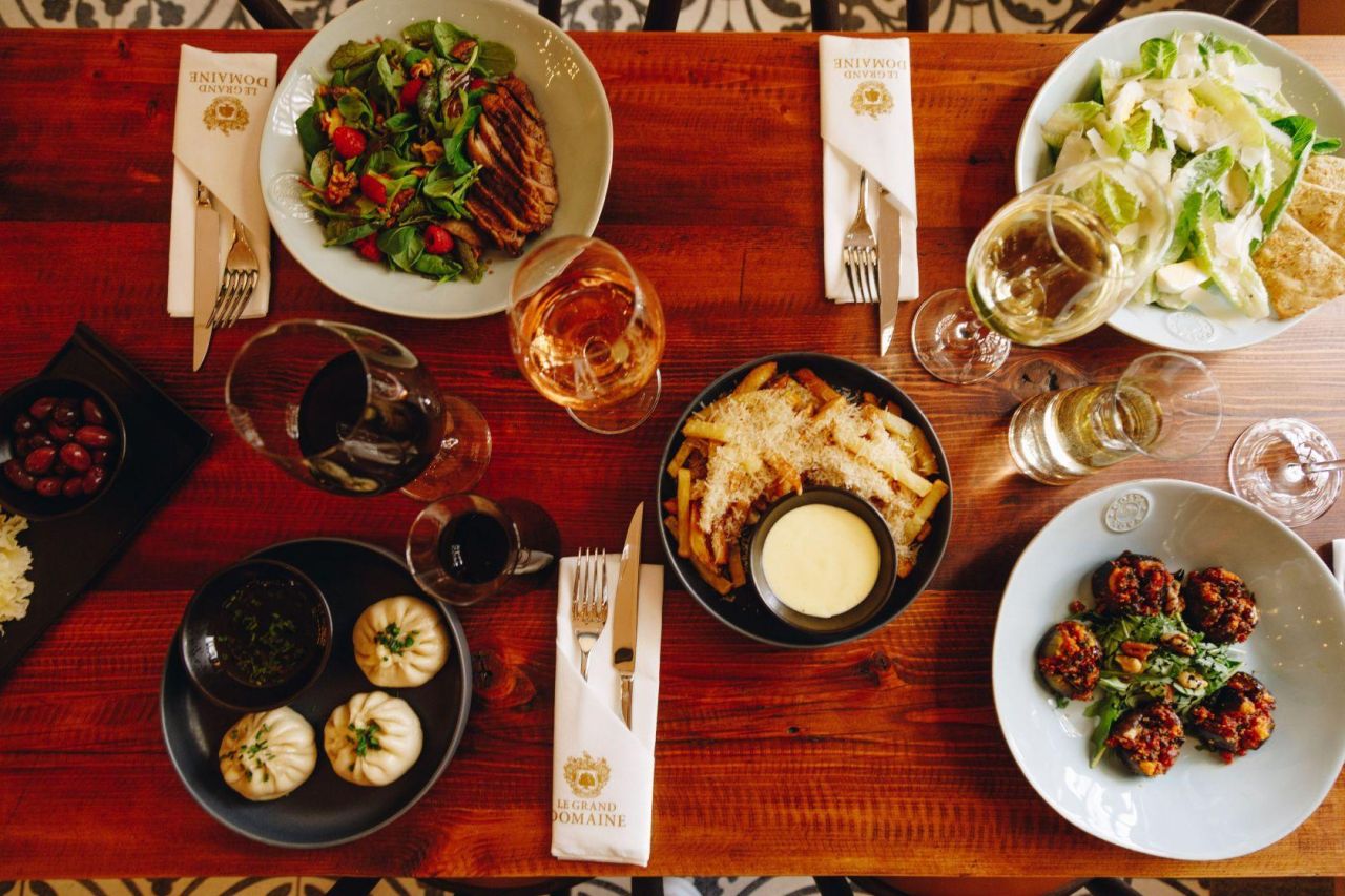 Le Grand Domaine Enoteca Food