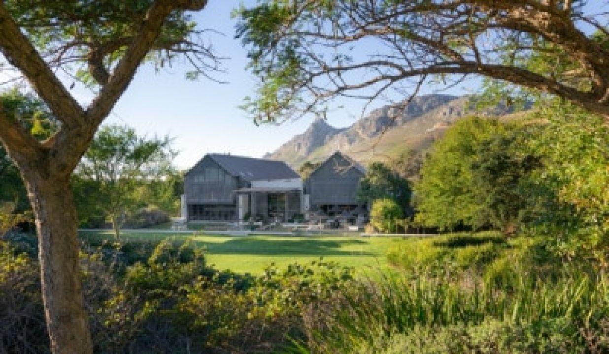Outside Steenberg Tasting Room 1