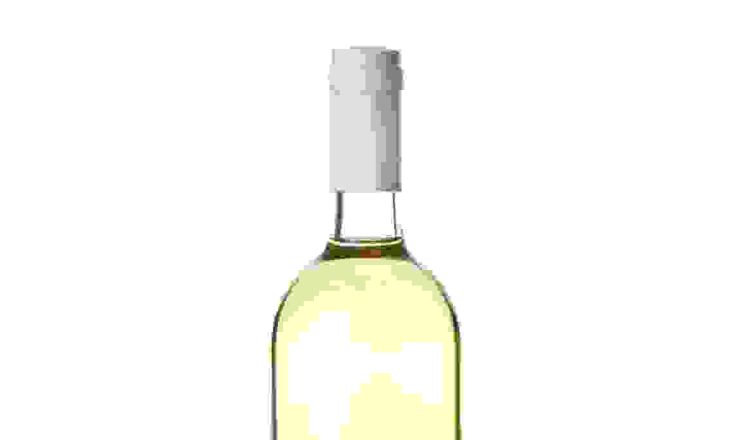 Effect of light exposure on bottled Sauvignon blanc wine Shutterstock 1