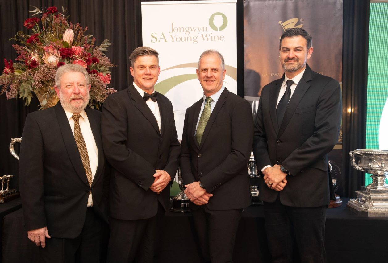 Young Wine Awards 80