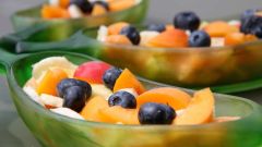 Fruit salad vs varnish Shutterstock