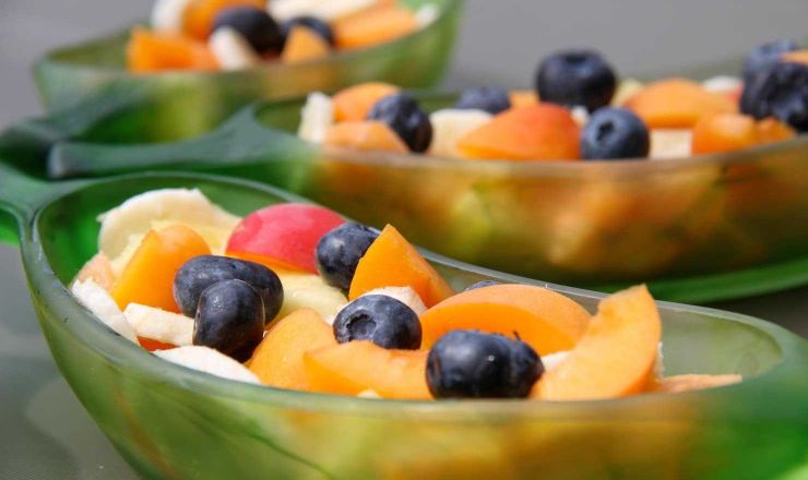 Fruit salad vs varnish Shutterstock