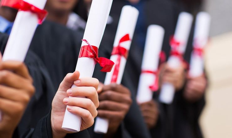 Factors influencing knowledge uptake by practitioners Part 2 Shutterstock