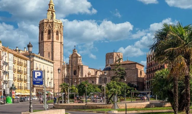 U Valencia Spain feature